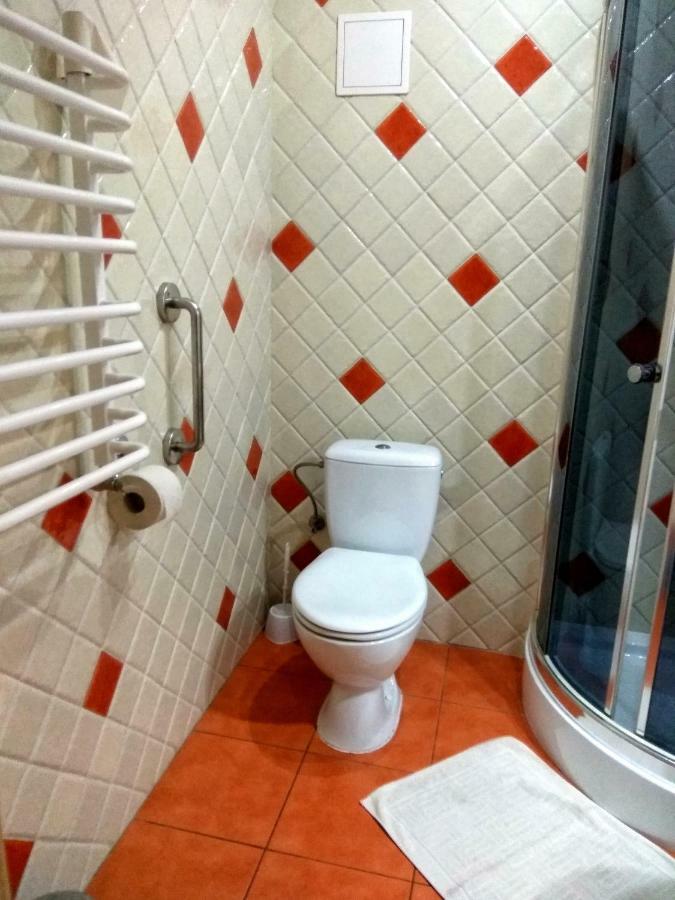 Pokoje Na Wiejskiej Naleczow Exterior foto
