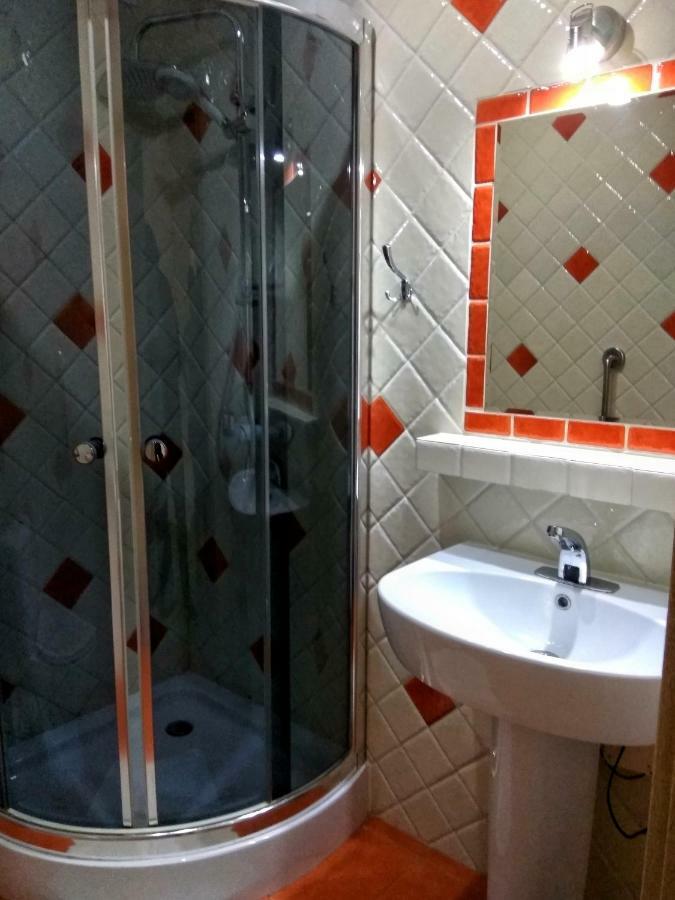 Pokoje Na Wiejskiej Naleczow Exterior foto