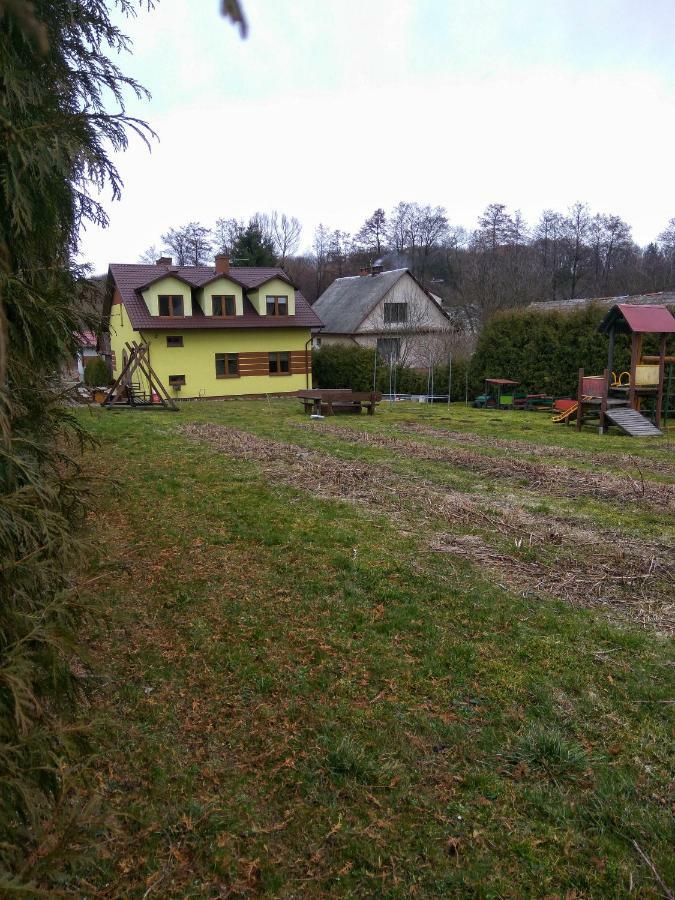 Pokoje Na Wiejskiej Naleczow Exterior foto