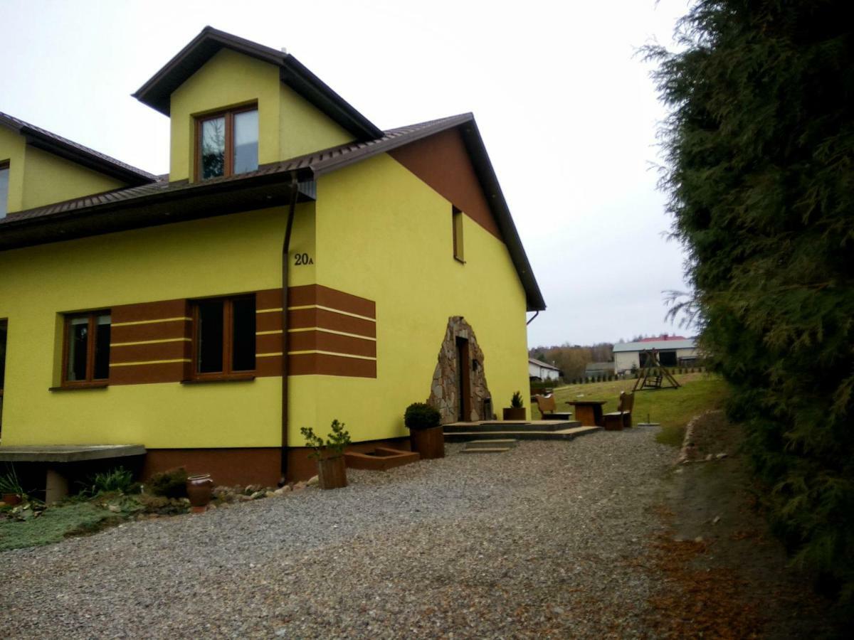 Pokoje Na Wiejskiej Naleczow Exterior foto