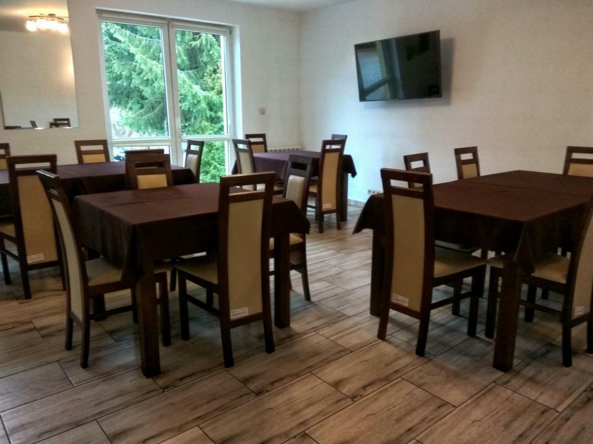 Pokoje Na Wiejskiej Naleczow Exterior foto