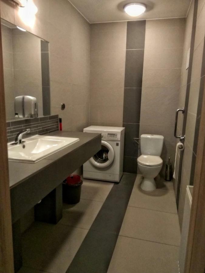 Pokoje Na Wiejskiej Naleczow Exterior foto